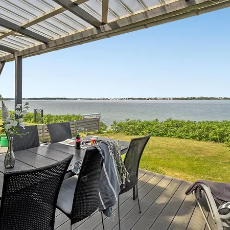 Holiday home Kaethe - 5m From The Sea By Interhome